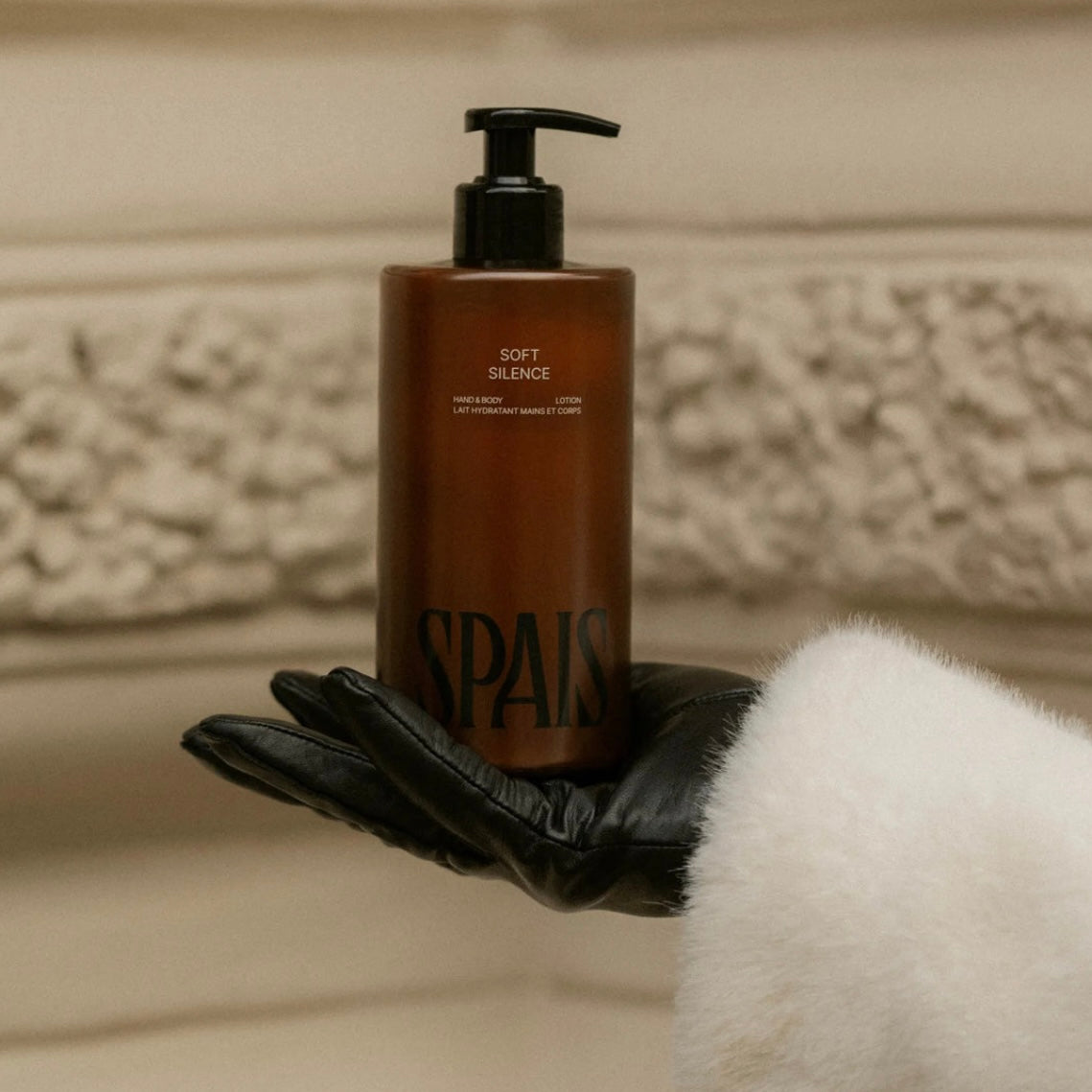 Ylellinen käsi- ja vartalovoide 500ml pumppupullossa